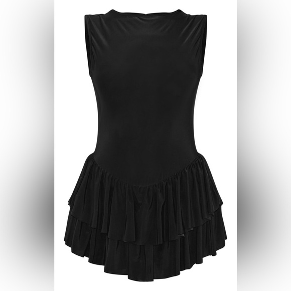 PrettyLittleThing Black Ruffle Romper - Picture 5 of 6